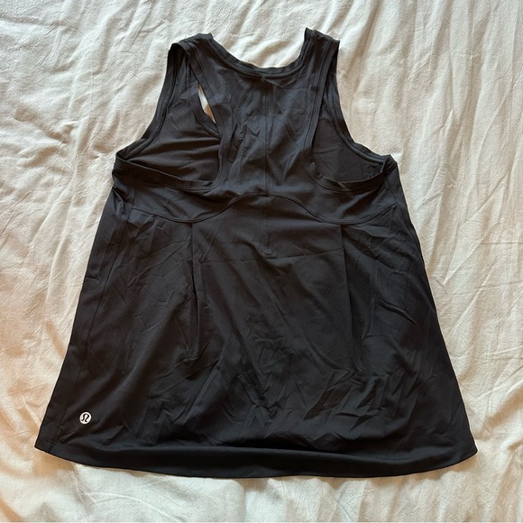 NWOT essential train tank top in black - Picture 4 of 4